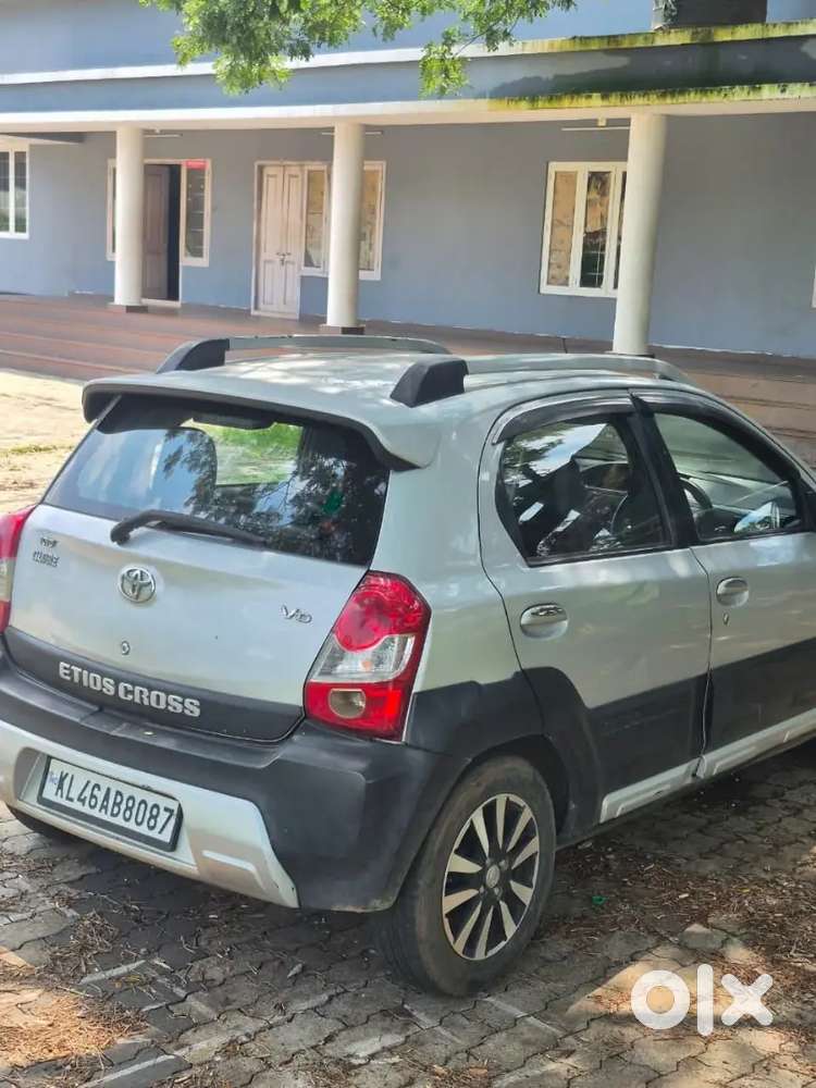 Toyota Etios Cross 2017