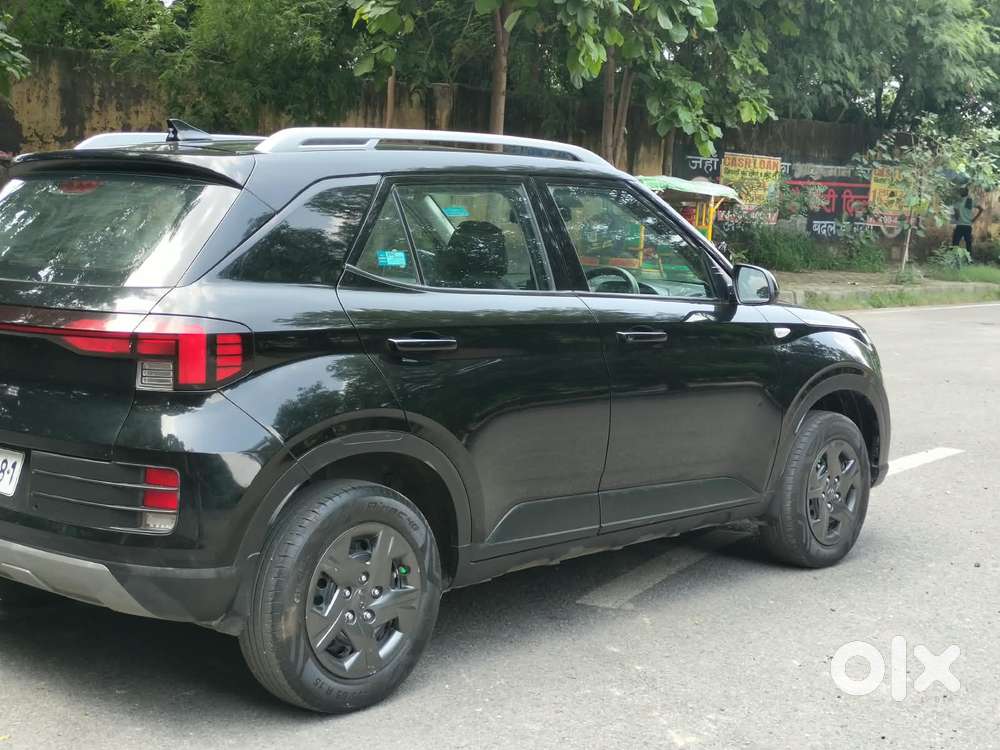 Hyundai Venue 1.2 S (o), 2023, Petrol
