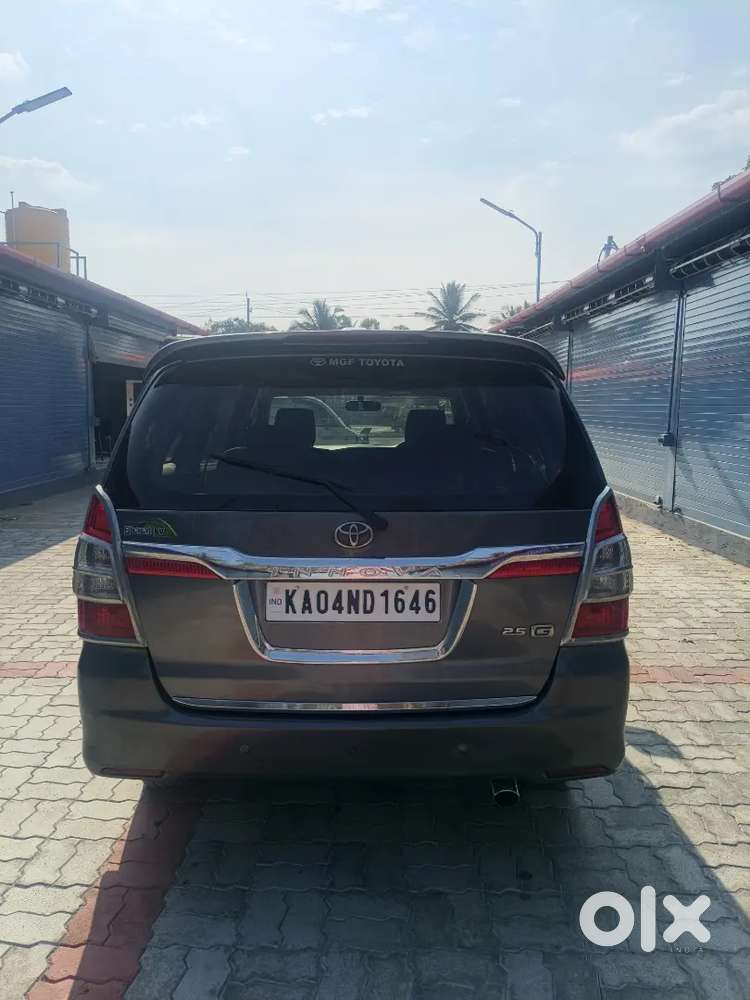 Toyota Innova 2013 (g) Version