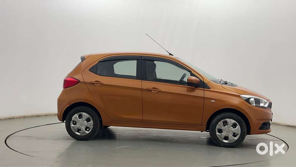 Tata Tiago 1.2 Revotron Xt, 2016, Petrol