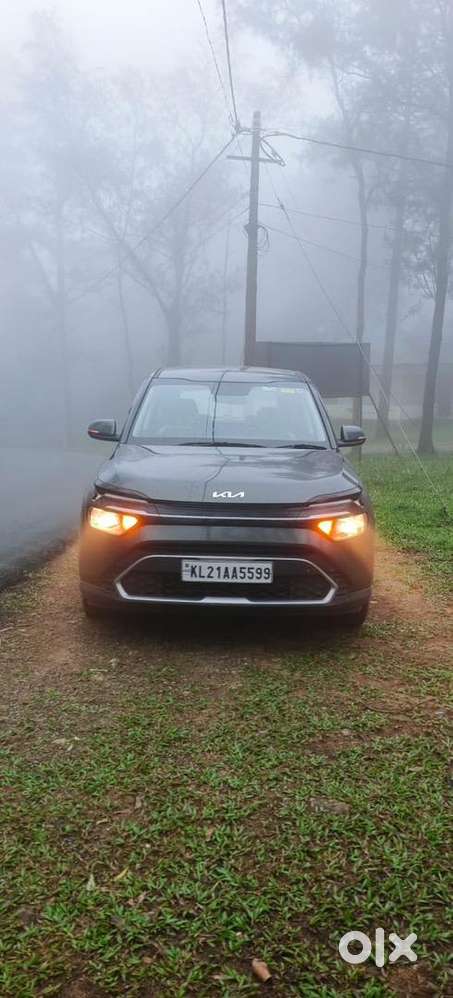 Kia Carens 2025 Diesel Well Maintained