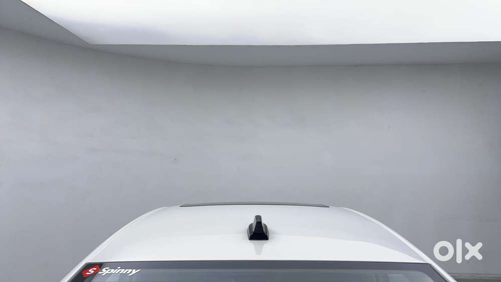 Skoda Slavia Style 1.0l Tsi At, 2023, Petrol