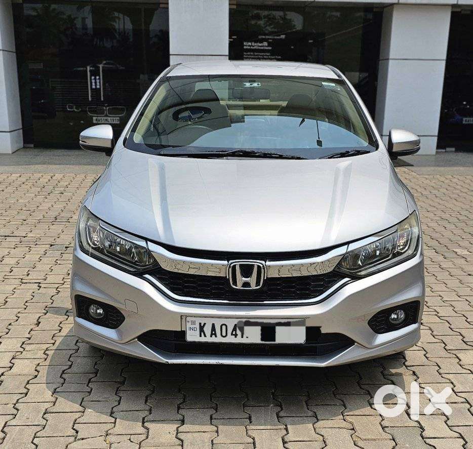 Honda City I-vtec V, 2017, Petrol