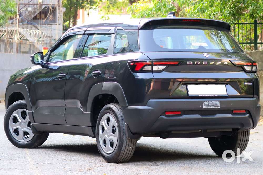 Maruti Suzuki Brezza 1.5 Vxi At Smart Hybrid, 2025, Petrol
