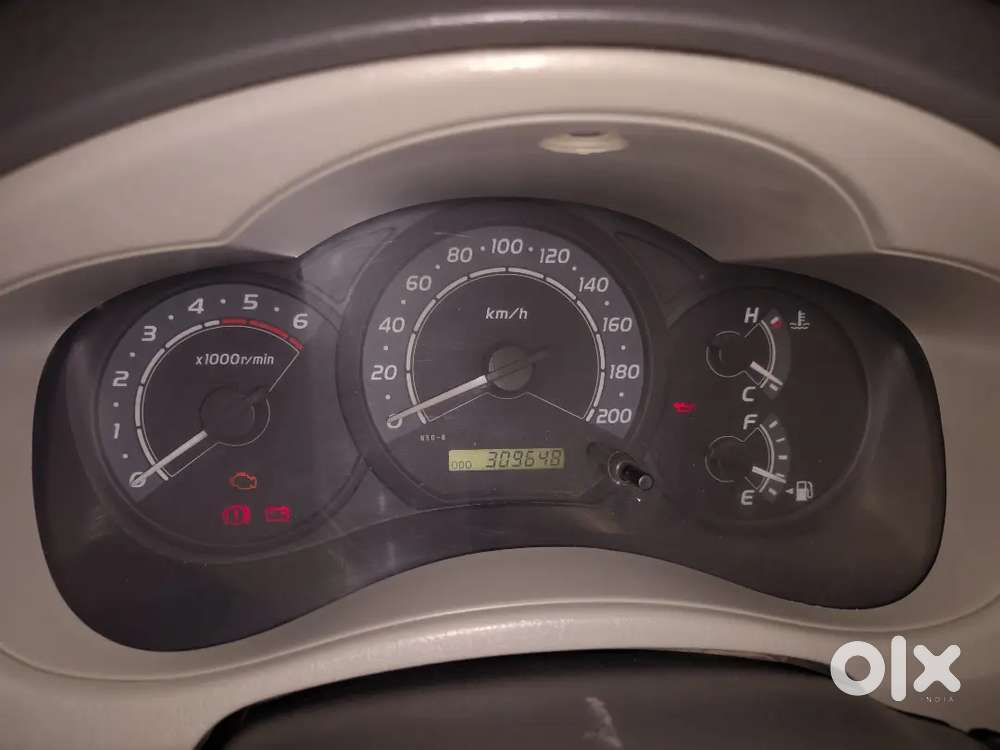 Toyota Innova 2.5 G1 2010