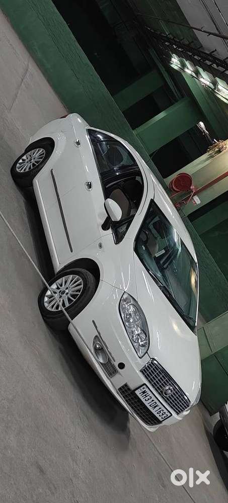 Fiat Linea Emotion Pk 1.4, 2010, Petrol