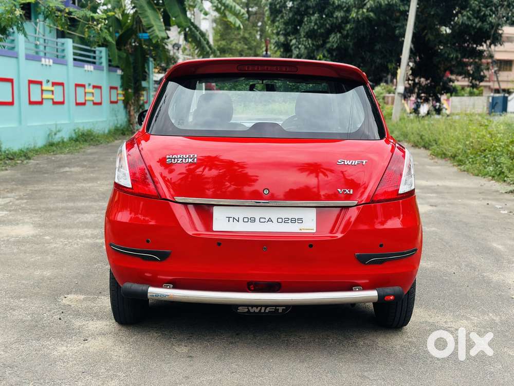 Maruti Suzuki Swift Vxi Abs Bsiv, 2015, Petrol