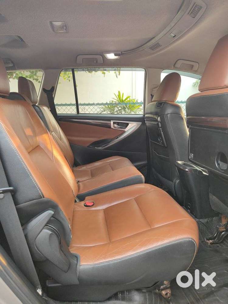 Toyota Innova Crysta 2.8 Z, 2016, Diesel