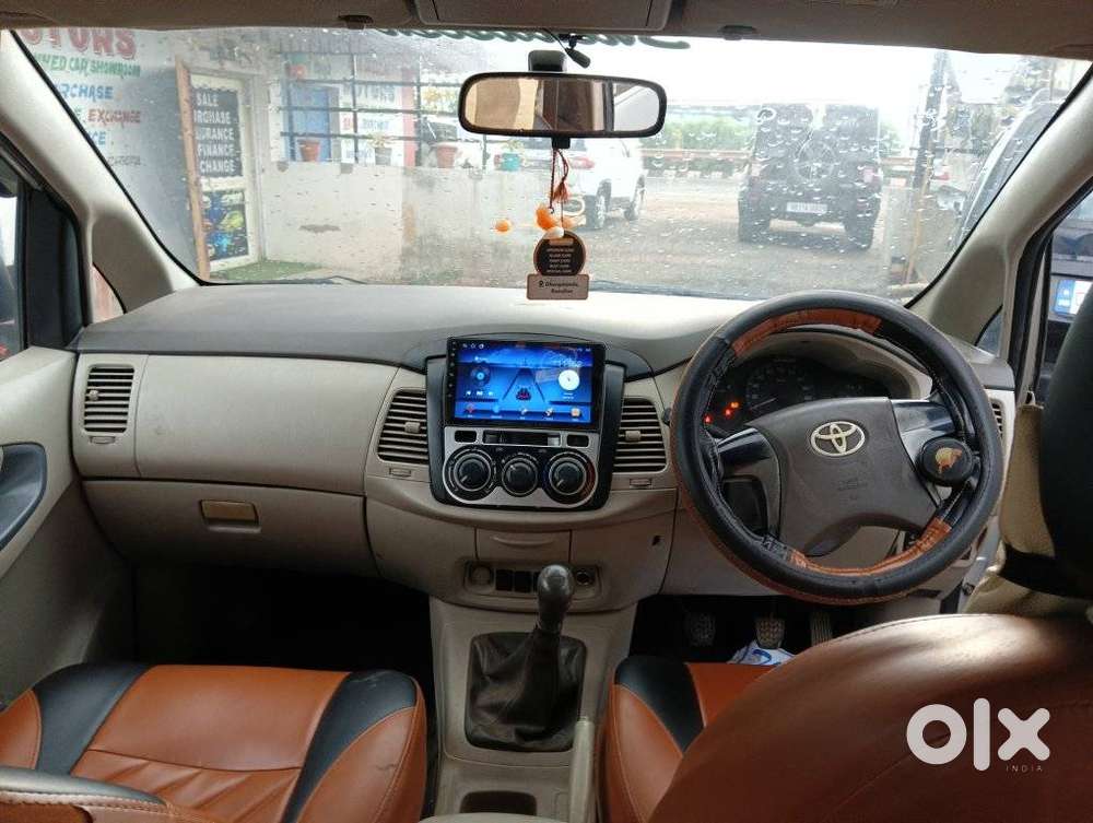 Toyota Innova 2.5 G (diesel) 8 Seater, 2012, Diesel