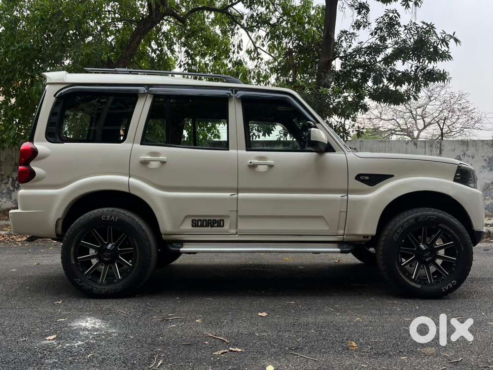 Mahindra Scorpio