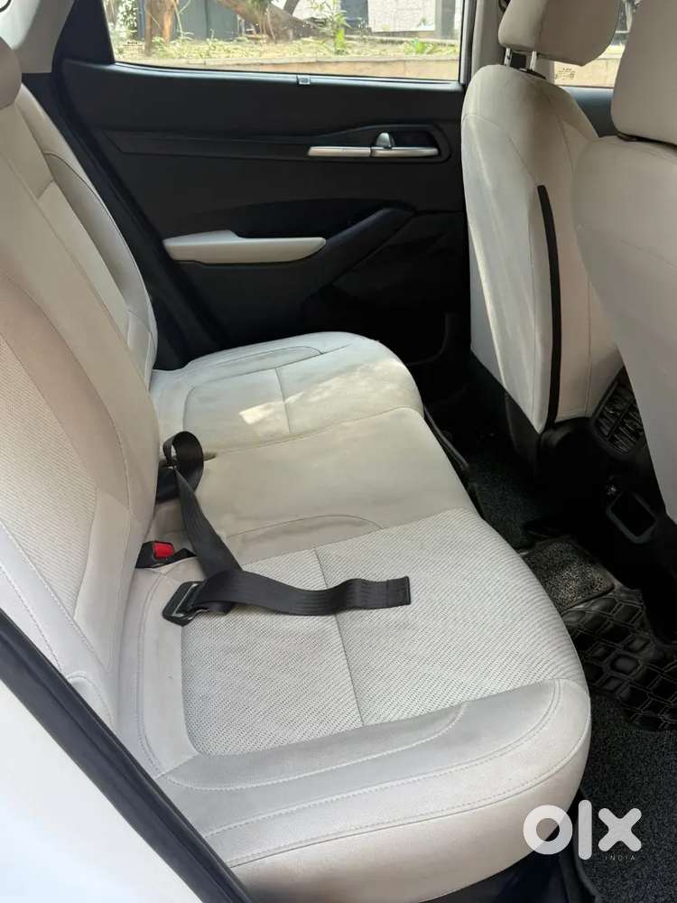 Kia Seltos Petrol 2023