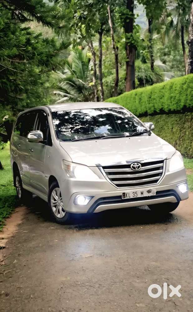 Toyota Innova 2012 Diesel 201000 Km Driven