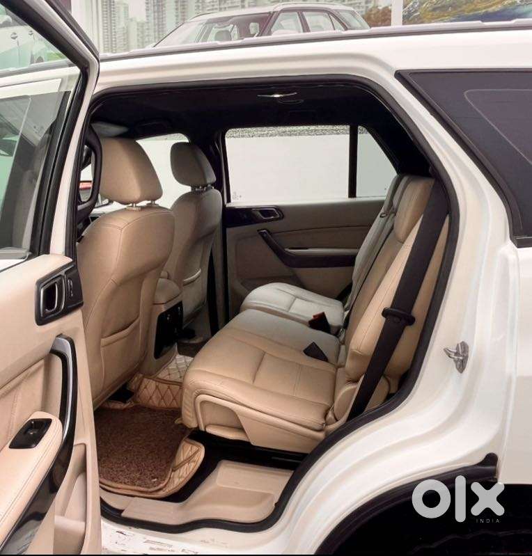 Ford Endeavour 2.2 Titanium At 4x2, 2016, Diesel