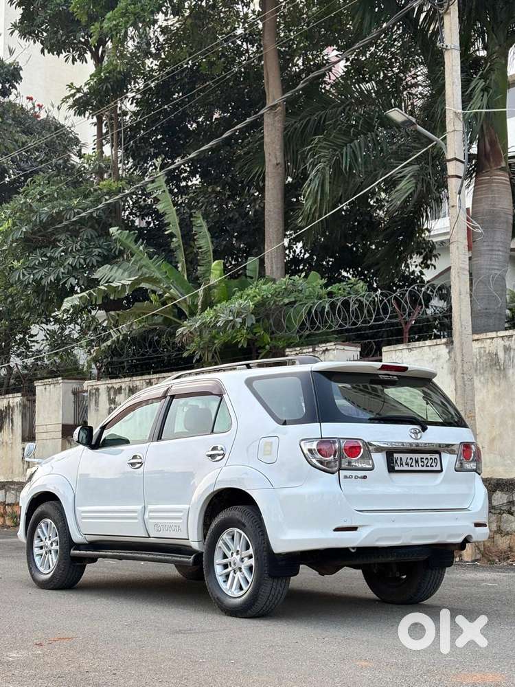 Toyota Fortuner 2011-2016 4x2 Manual, 2013, Diesel