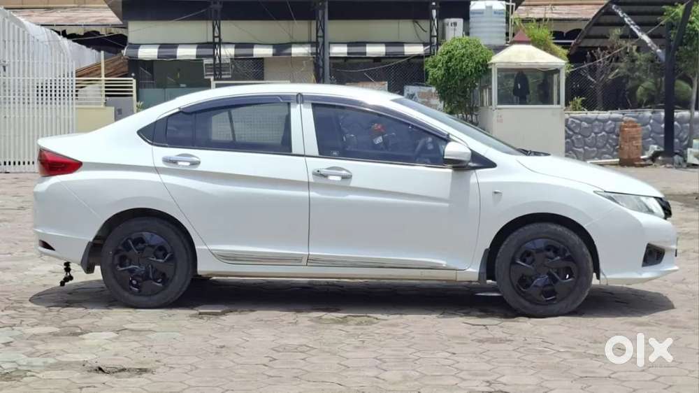 Honda City V Mt, 2015, Petrol