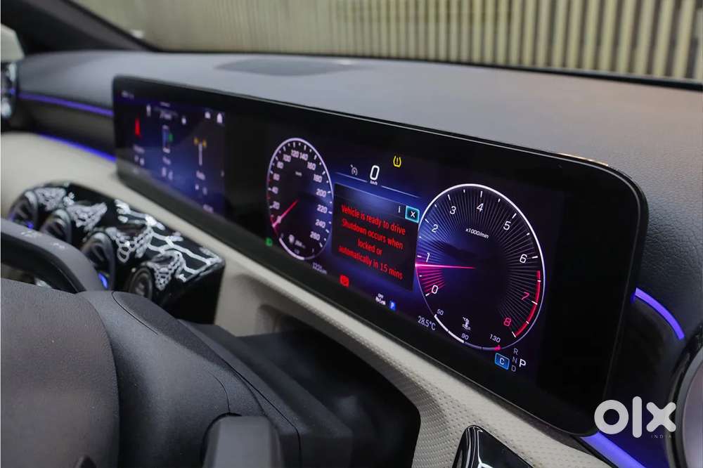 Mercedes-benz A-class Limousine 200, 2024, Petrol