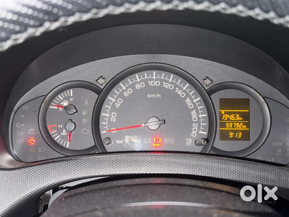 Maruti Suzuki Swift 2015 Petrol Well Maintained