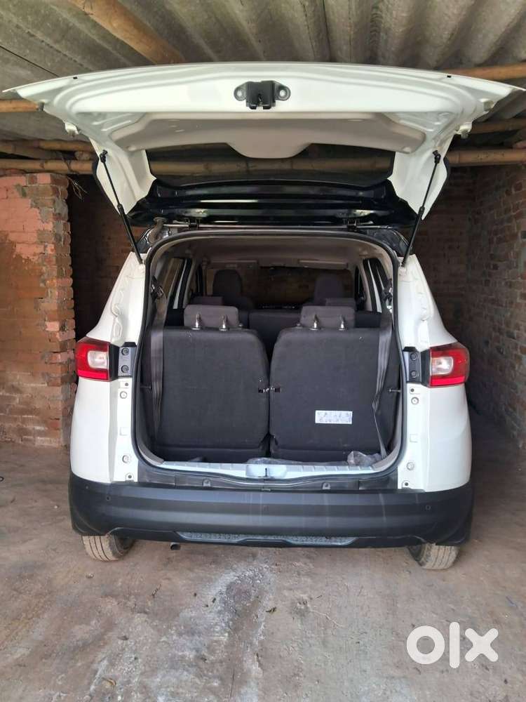 I Want To Sale My New Triber 7 Seater Car