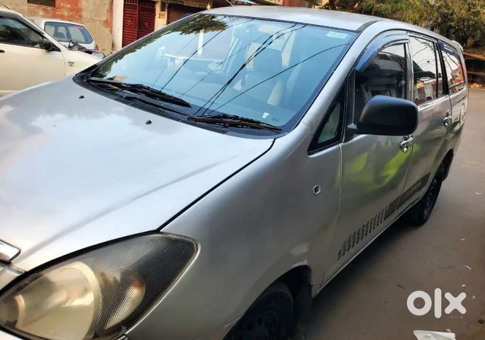 Toyota Innova 2010 Diesel Well Maintained