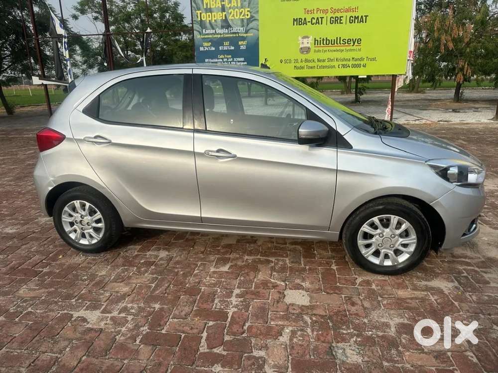 Tata Tiago Xza, 2017, Petrol