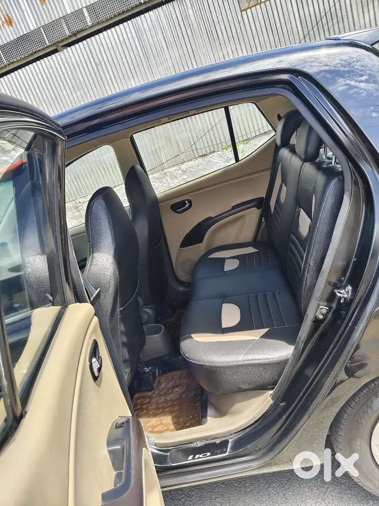 Hyundai I10 Sportz 2012 Automatic