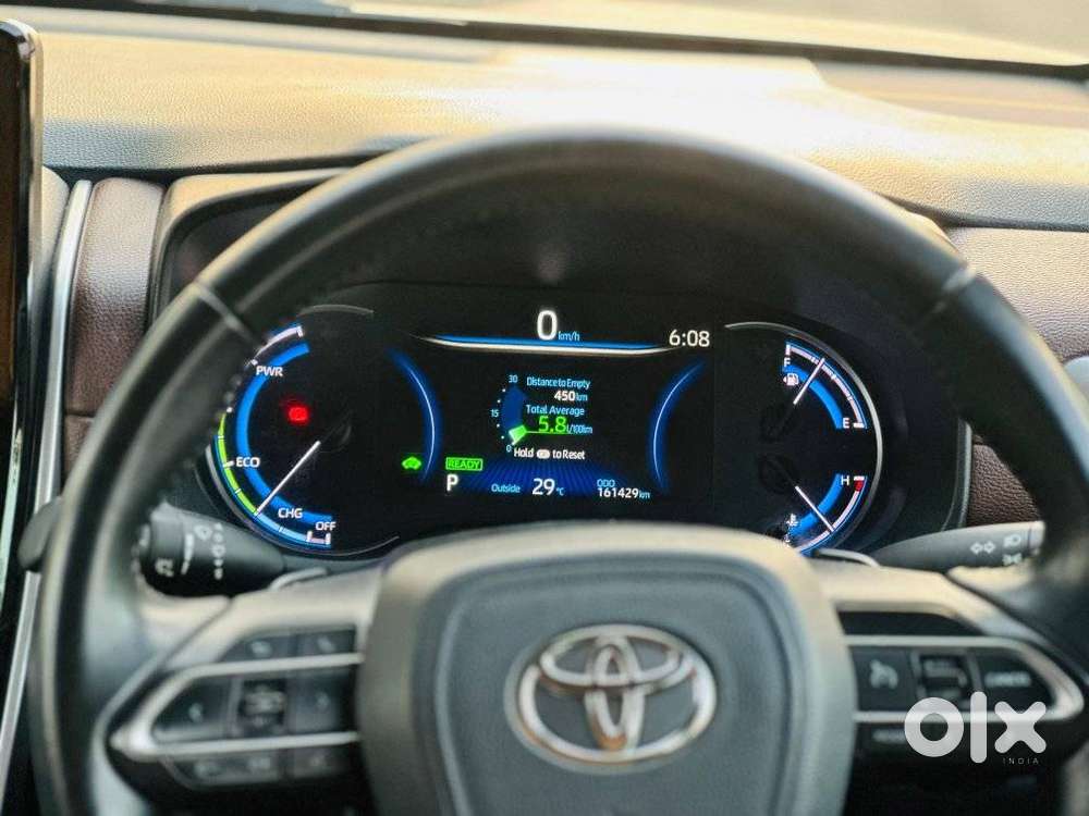 Toyota Innova Hycross 2.0 Vx Hybrid 7 Str, 2023, Petrol