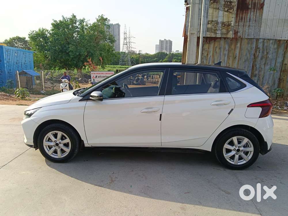 Hyundai I20 Sportz 1.2 Ivt, 2023, Petrol