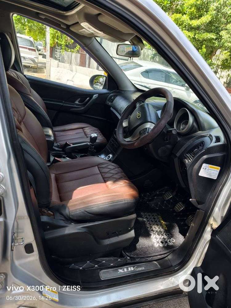 Mahindra Xuv500, 2017