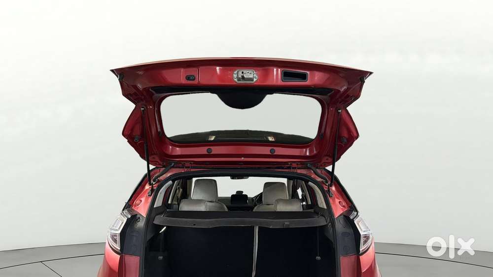 Tata Nexon 1.2 Revotron Xza Plus, 2018, Petrol