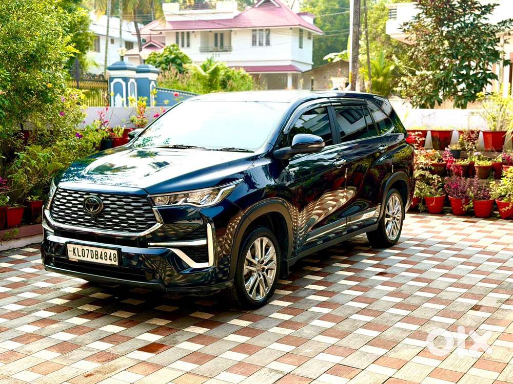 Toyota Innova Hycross 2.0 Zx (o) Hybrid 7 Str, 2023, Petrol