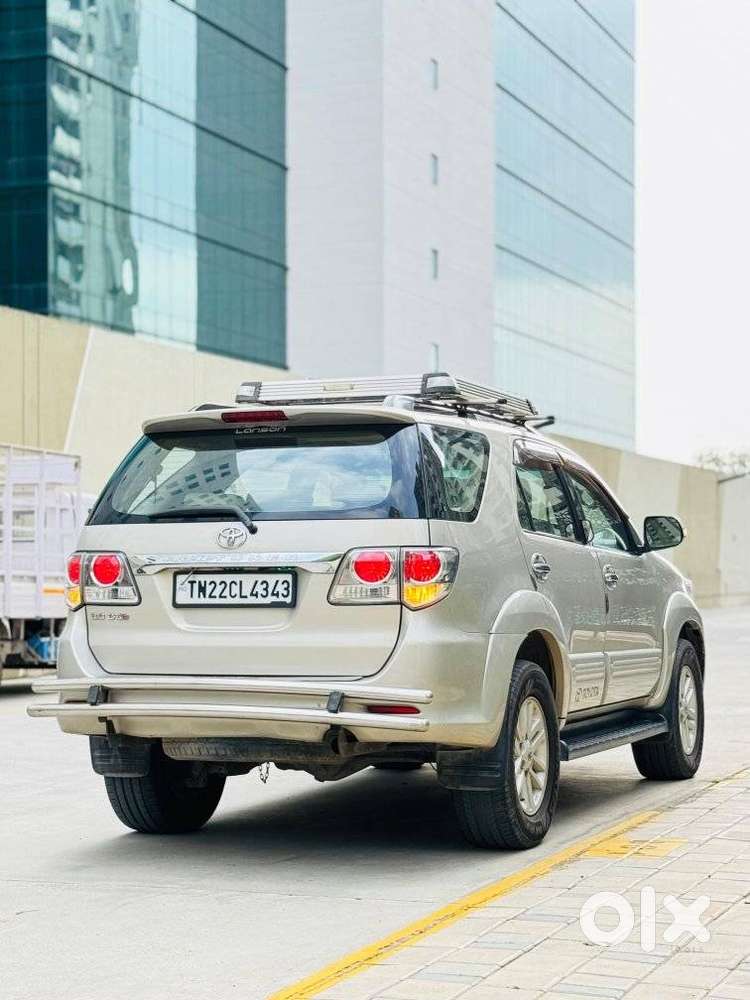 Toyota Fortuner 4x2 Manual, 2013, Diesel