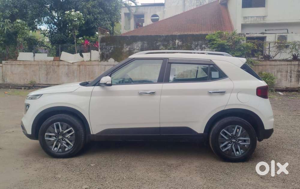 Hyundai Venue Sx (o) Mt 1.5 Diesel, 2021, Diesel