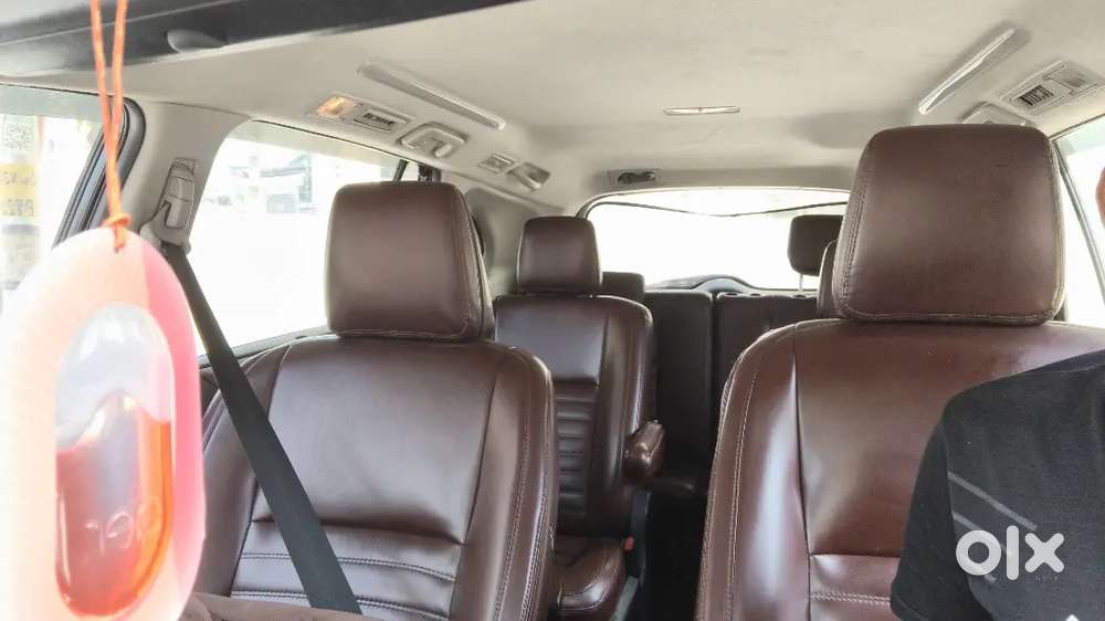 Toyota Innova Hycross Cng & Hybrids 85000 Km Driven