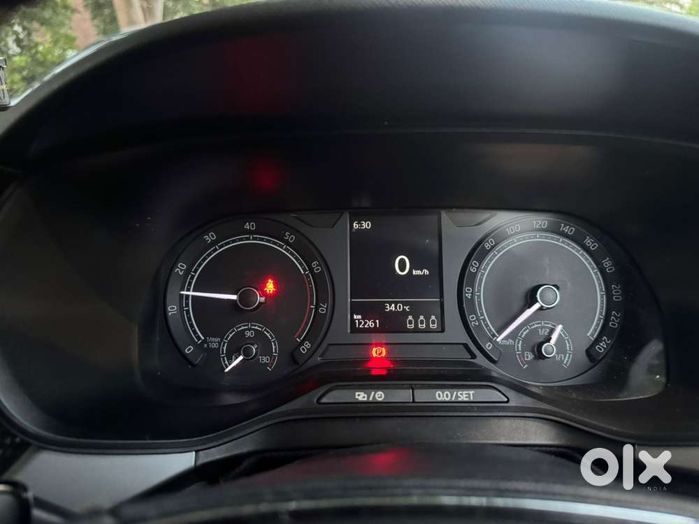 Chandigarh Number Black Skoda Kushaq 2025 Petrol 12261 Km Driven
