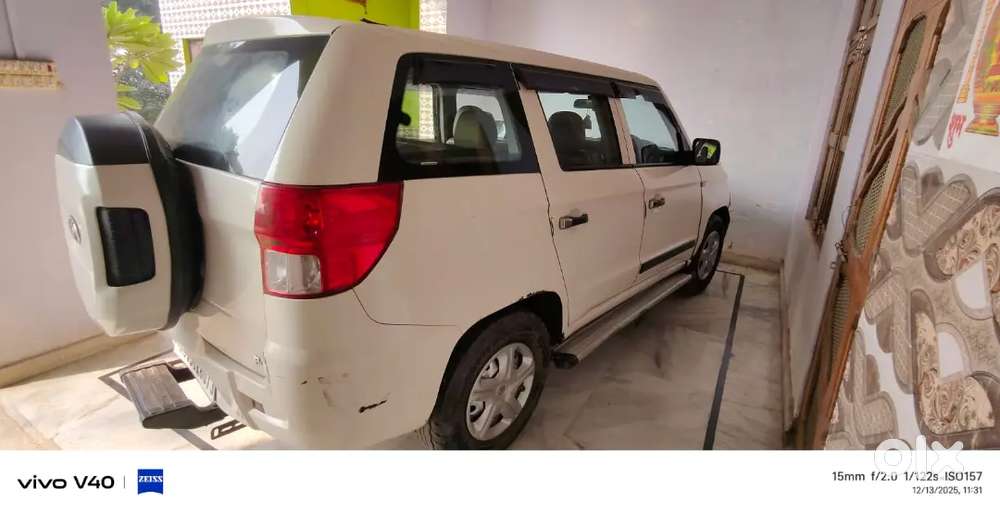 Mahindra Tuv300plus