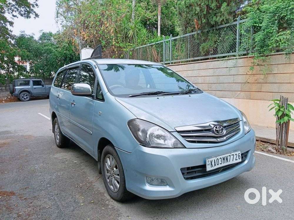 Toyota Innova 2.5 Ev Ps 7 Str Bs-iii, 2011, Diesel