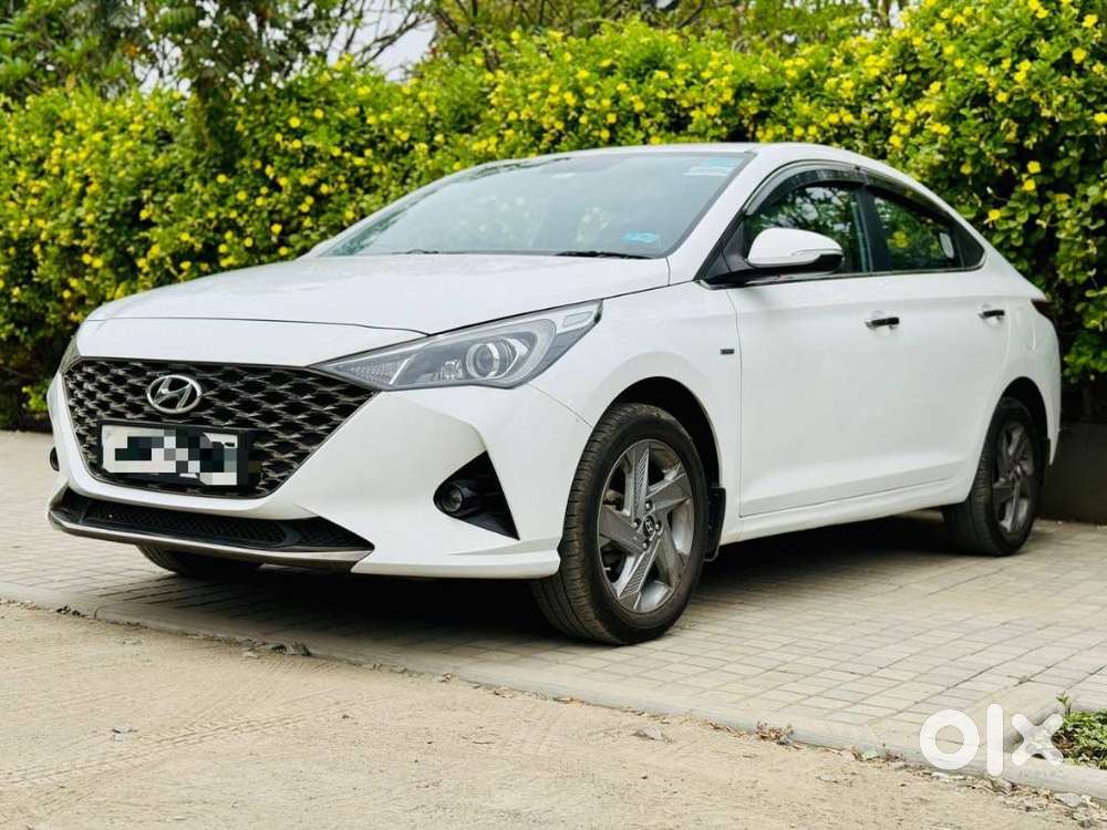 Hyundai Verna 1.5 Sx Petrol Mt, 2022, Petrol