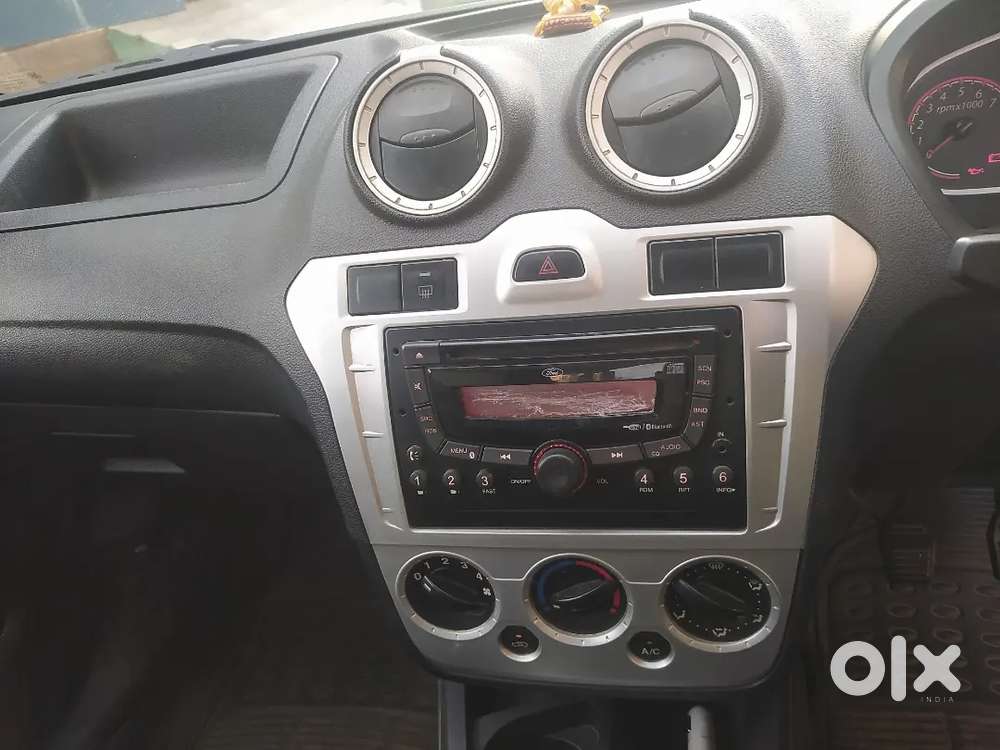 Ford Figo 2012 Diesel 105000 Km Driven