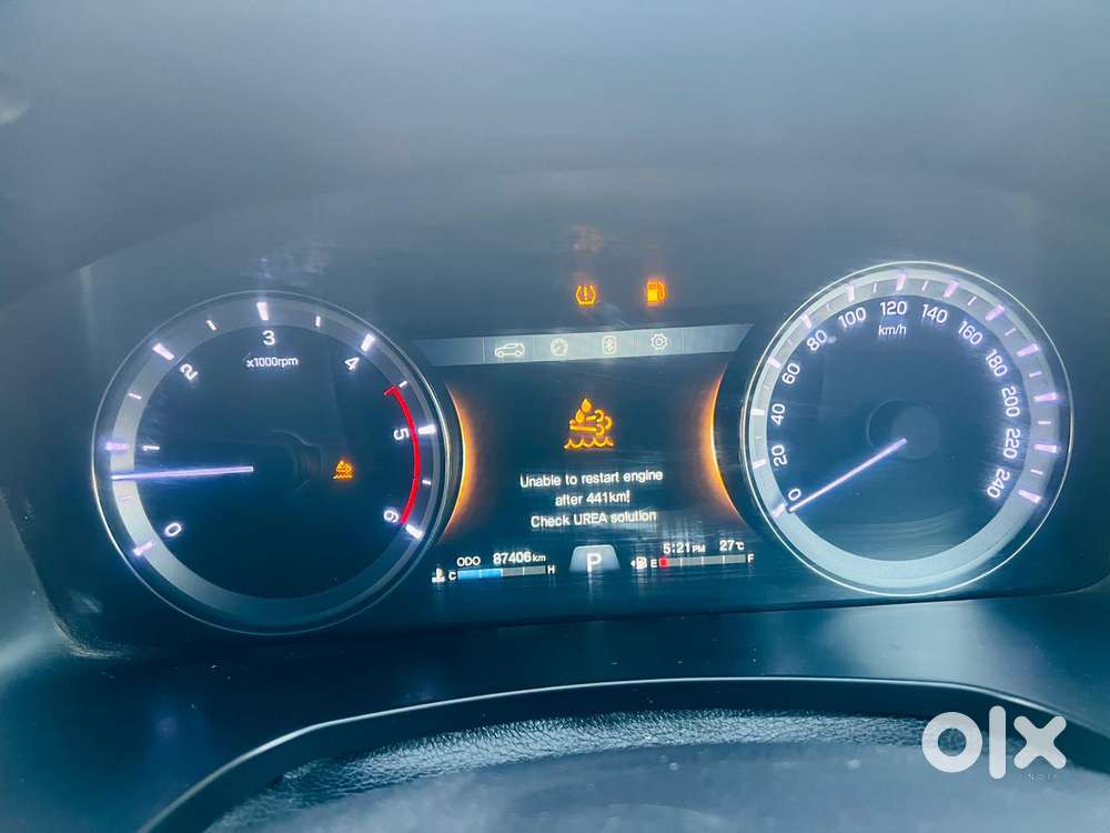 Mahindra Alturas G4 4wd At, 2021, Diesel