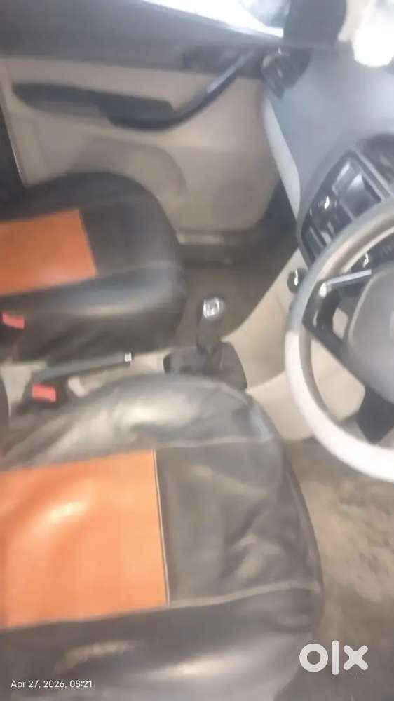 Family Car Hai
Ek Dam New Connection Hai
Gadi Me Koi Bhi Kami Nhi Hai