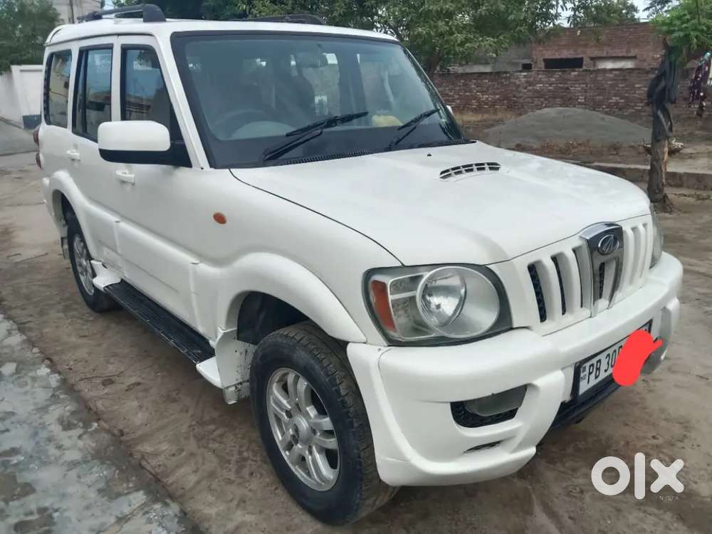 Mahindra Scorpio Classic 2011 Diesel Manual