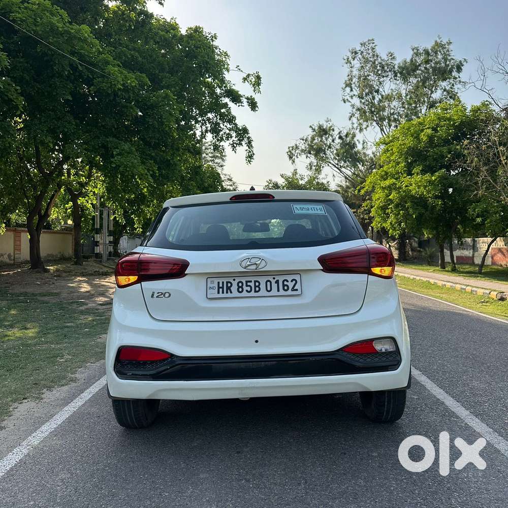 Hyundai I20 Sportz 1.2 Bs-iv, 2018, Petrol