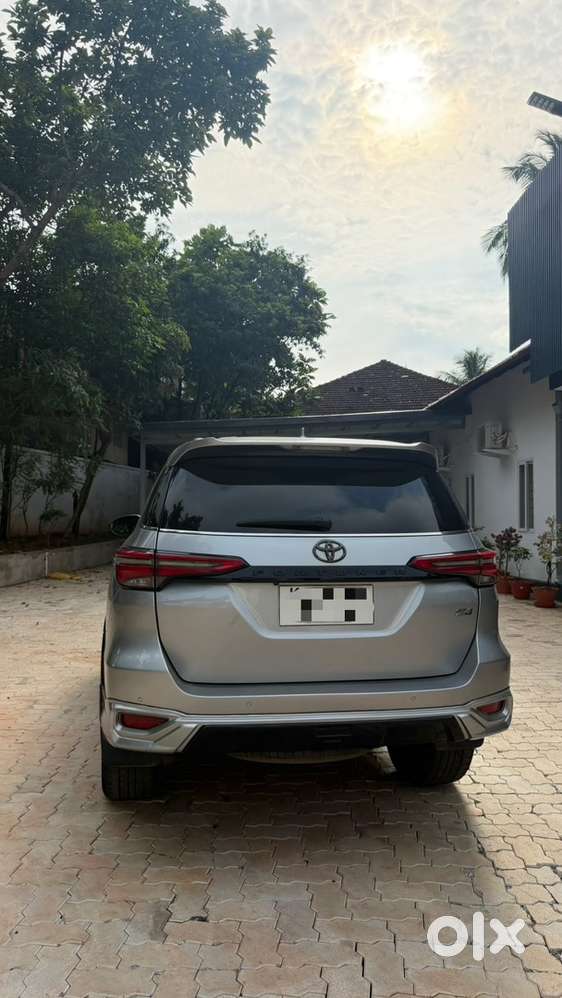 Toyota Fortuner 2022 Diesel Well Maintained