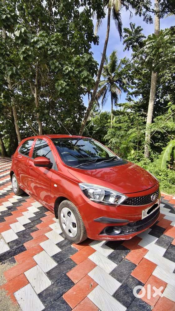 Tata Tiago 1.2 Revotron Xt, 2017, Petrol