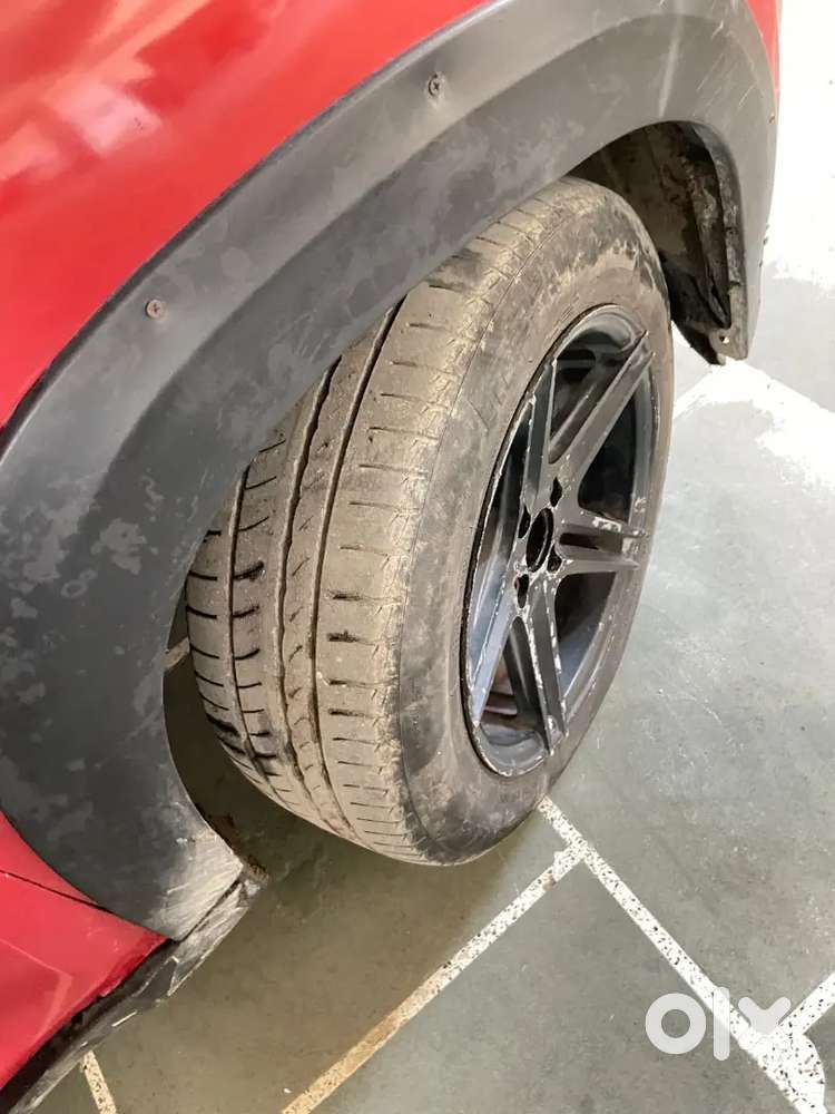 Mahindra Kuv 100 2018