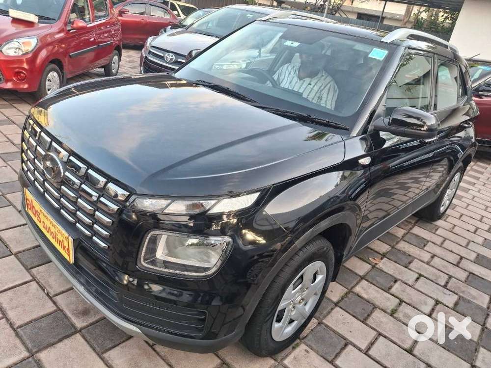 Hyundai Venue S 1.2 Petrol, 2022, Petrol