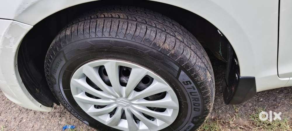 Maruti Suzuki Swift Vxi Abs Bsiv, 2015, Petrol