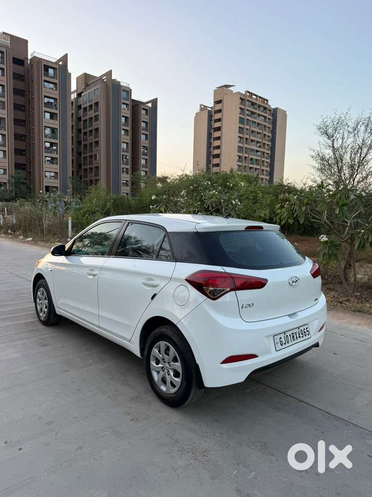 Hyundai I20 Petrol Cvt Magna Executive, 2017, Petrol