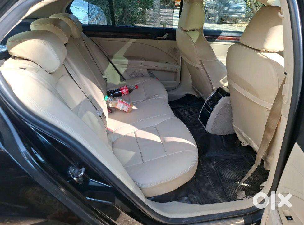 Skoda Superb 2010 Petrol 67000 Km Driven