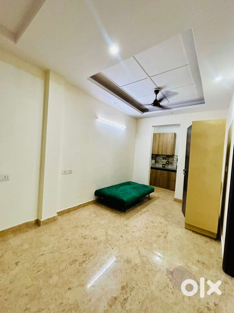 1BHK brand-new flat for rent in Chattarpur near Metro Station